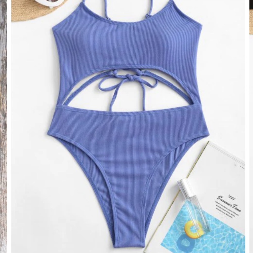 NEW Lace-up cutout ribbed one-piece swimsuit